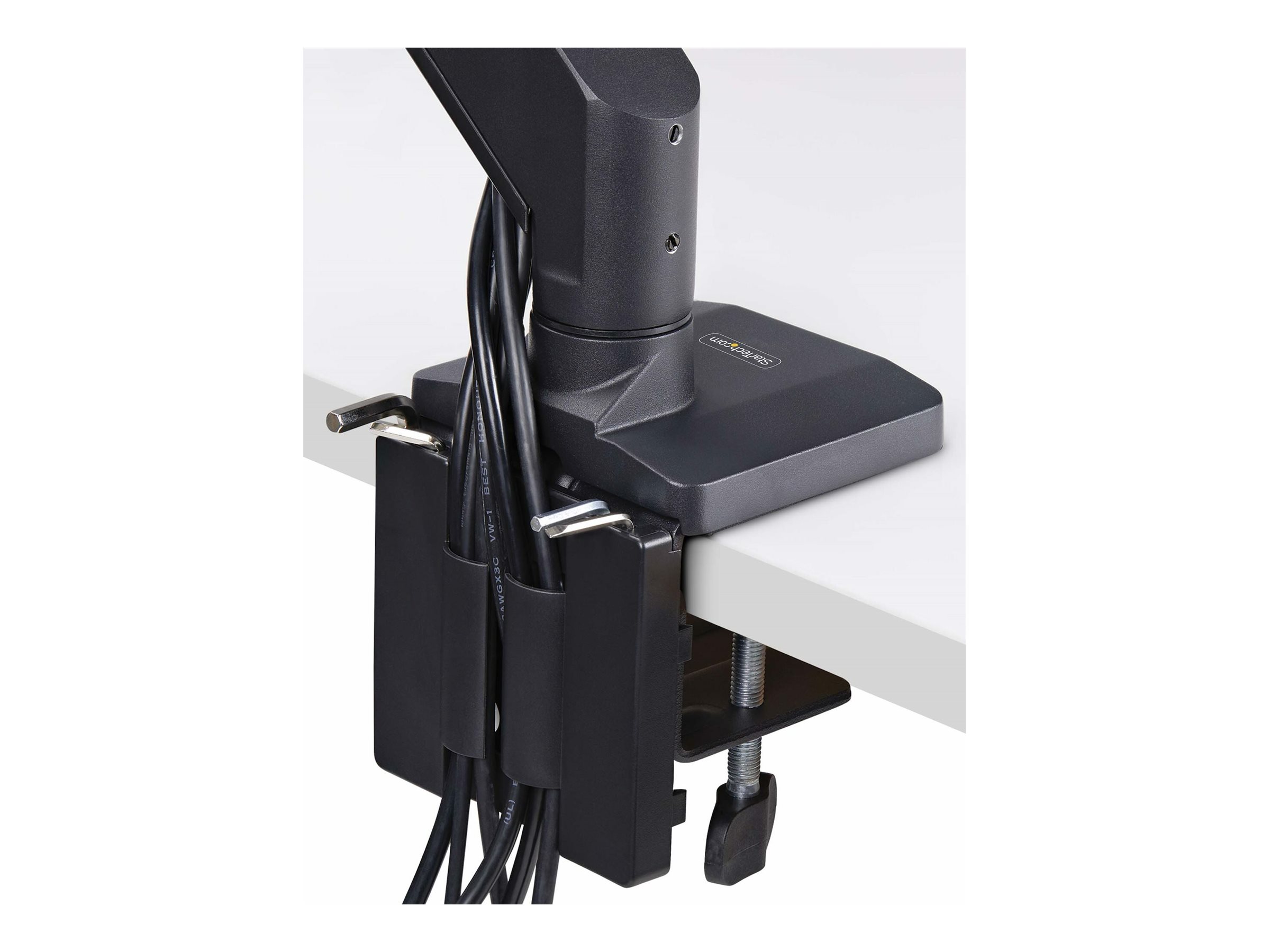 StarTech.com Monitortischhalterung für 3 Monitore 27", VESA 75x75/100x100 - Befestigungskit - einstellbarer Arm - für 3 LCD-Anzeigen - Dreifach-Monitorhalterung - Kunststoff, Aluminium, Stahl - Schwar