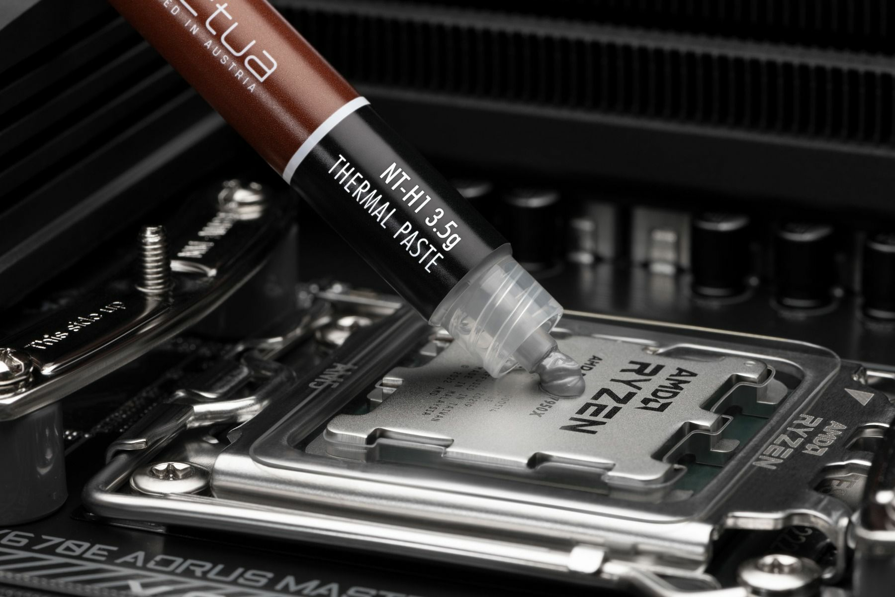 Noctua NT-H1 3.5g AM5 Edition, Wärmeleitpaste, 2,49 g/cm³, Grau, -50 - 110 °C, 1,4 ml, 3,5 gZubehör Mainboards
