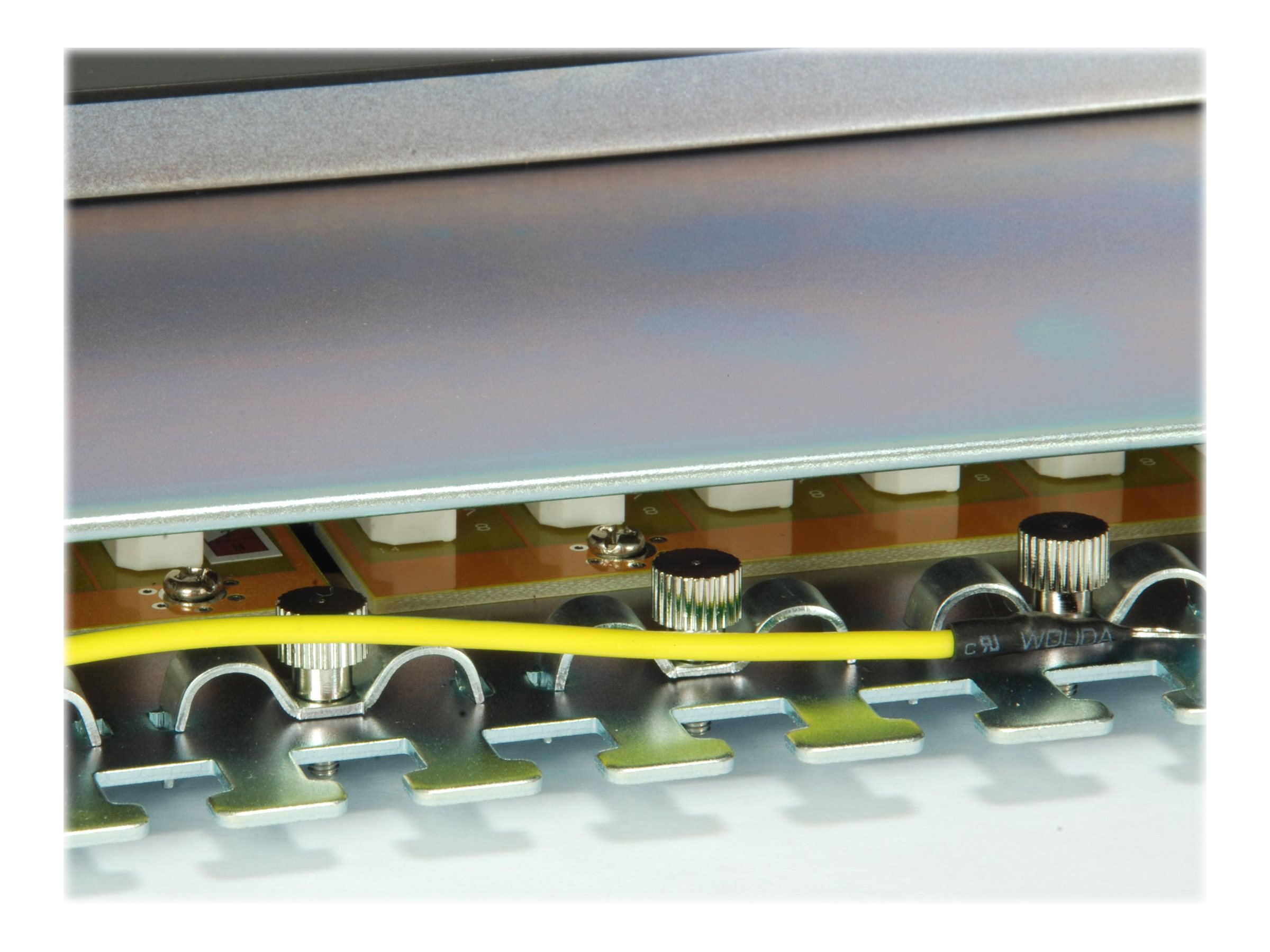 Equip Pro - Patch Panel - CAT 6a - RJ-45 X 24 - Schwarz - 1U - 48.3 cm (19")24-Port Cat.6A Geschirmtes Patch Panel - Schwarz