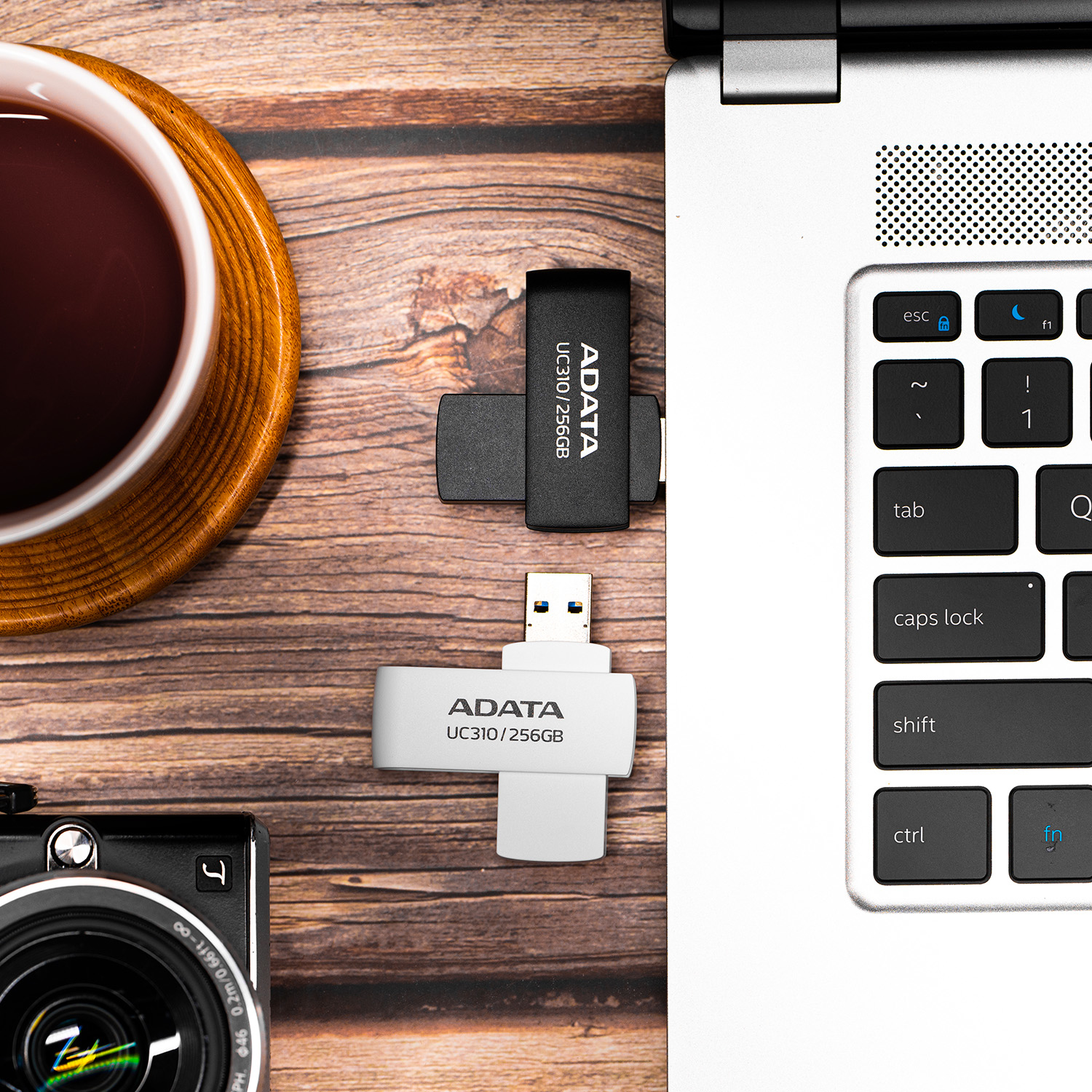 ADATA UC310 - USB-Flash-Laufwerk - 256 GB - USB3.2 Gen 1 - weiß